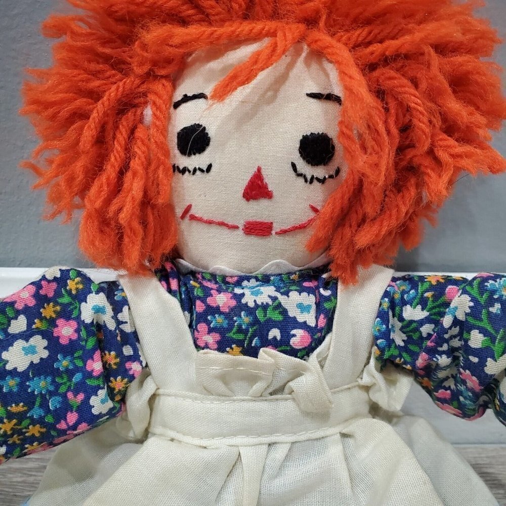 Vintage Raggedy Ann 11 inch Cloth Doll Hand Sewn Floral Dress and Apron - Picture 2 of 10